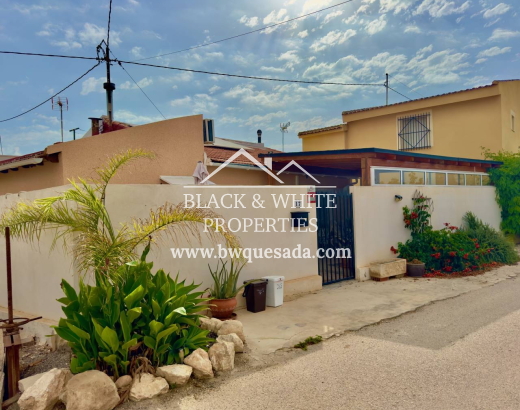 Villa - Resale - Dolores - Dolores