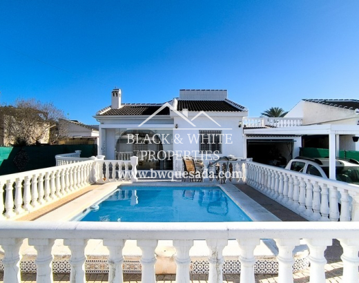Villa - Resale - Torrevieja - BWF-2068