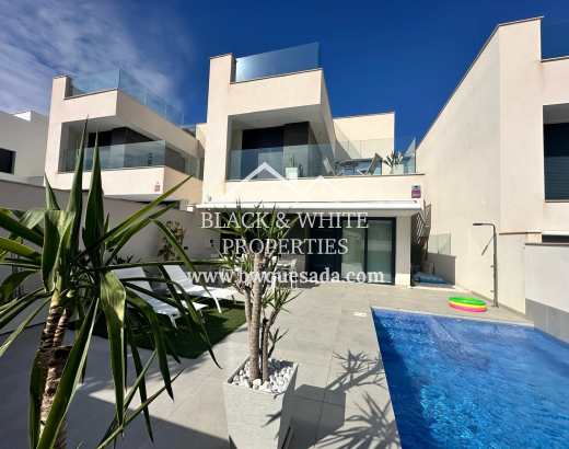 Villa - Venta - Benijofar - BW-1643