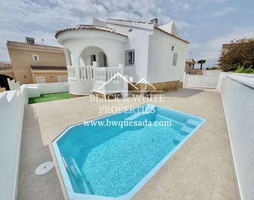 Villa - Venta - Ciudad Quesada - BWM-1906