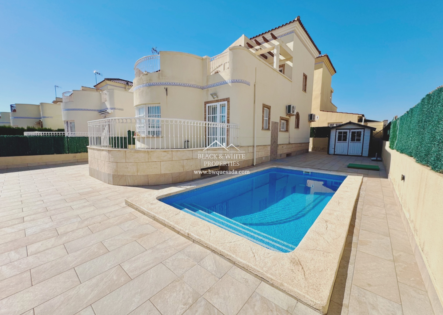 Villa - Venta - Guardamar del Segura - El Raso